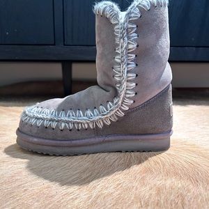 Like new w/ box! Parka 24 Parka Overstitching MOU